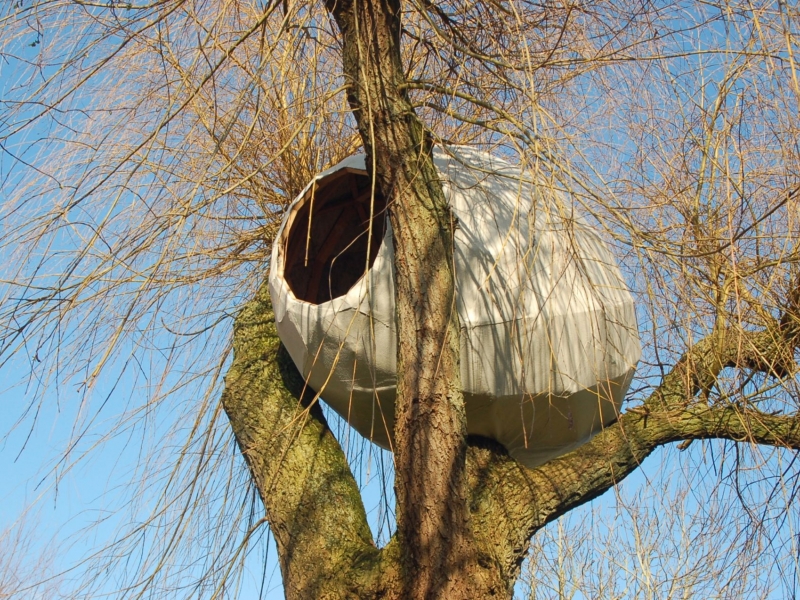 Boomhut Lo - De Witte Kamer - Landschapsarchitectuur en interieurarchitectuur voor kleine, grote en zotte projecten